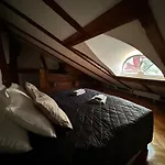 Luxury In The Heart Of Medieval Old Town *