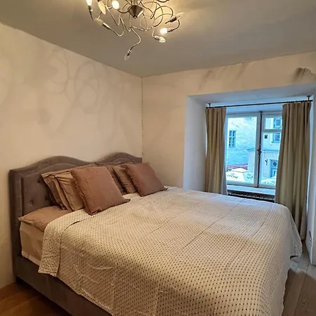 Romantic In The Heart Of Medieval Old Town تالين