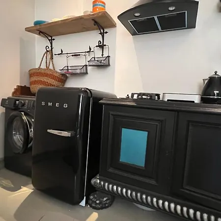 Luxury In The Heart Of Medieval Old Town アパート タリン