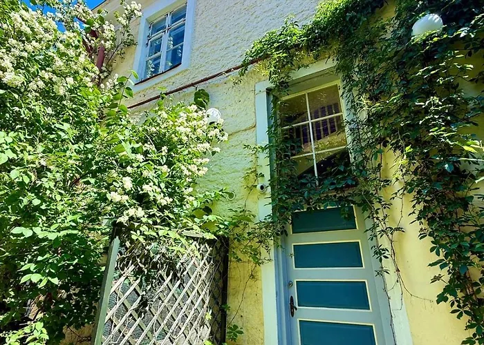 Luxury In The Heart Of Medieval Old Town Apartman