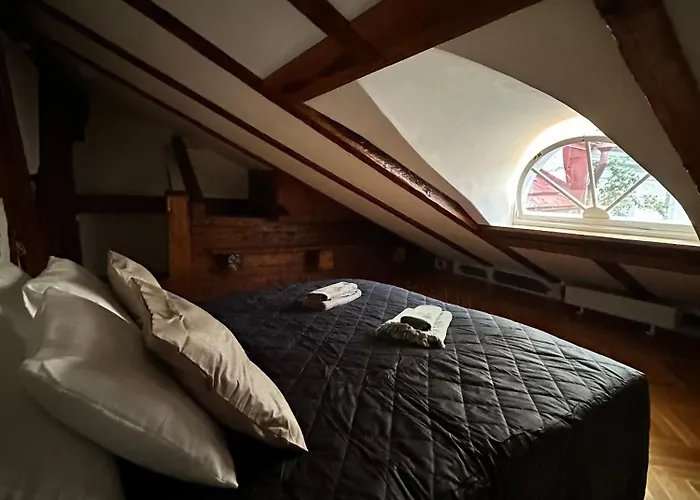 Luxury In The Heart Of Medieval Old Town *